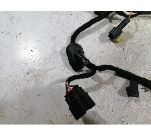 Электропроводка двери передняя левая