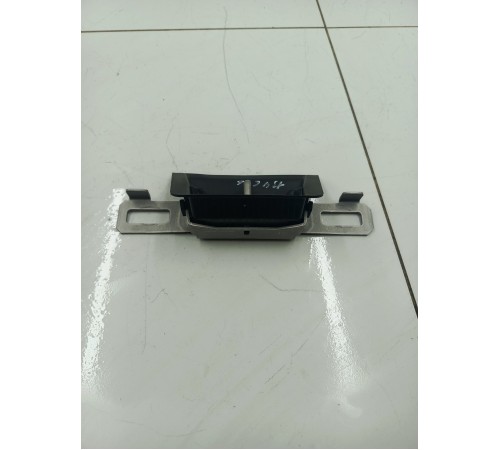 Ответная часть замка багажника