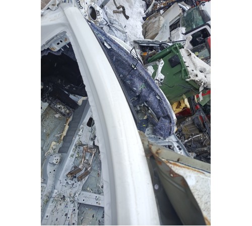 Стойка лобового стекла левая