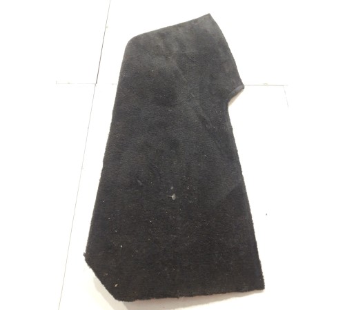 Обшивка центральной консоли (передняя, левая)