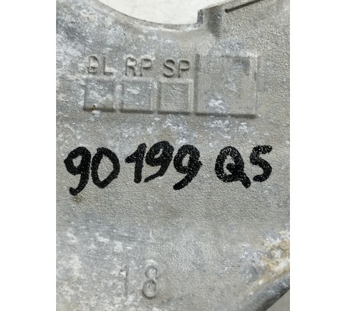 Кронштейн(крепление) переднего подрамника правый