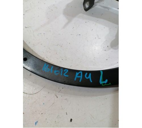 Петля крышки багажника левая