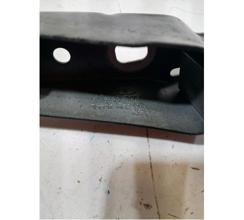 Петля крышки багажника левая