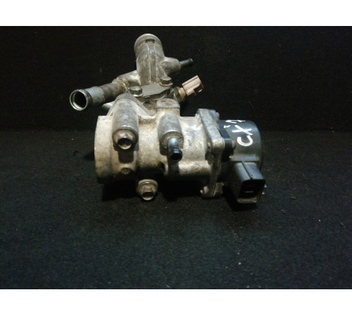 Фланец двигателя системы охлаждения