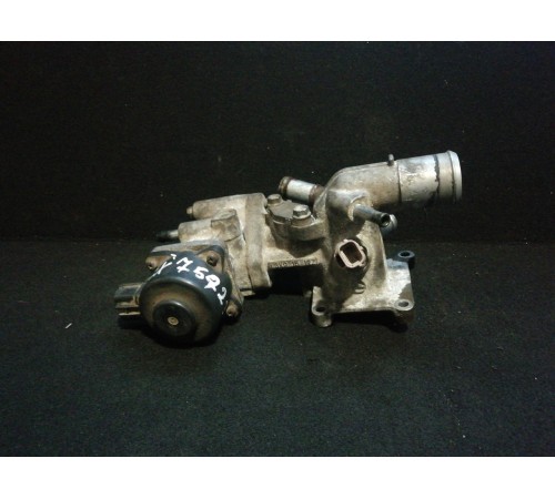 Фланец двигателя системы охлаждения