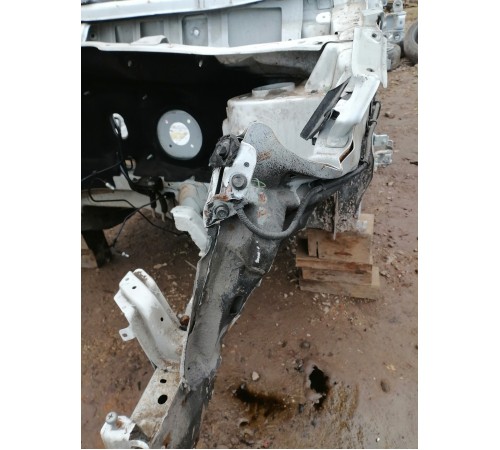 Лонжерон передний левый