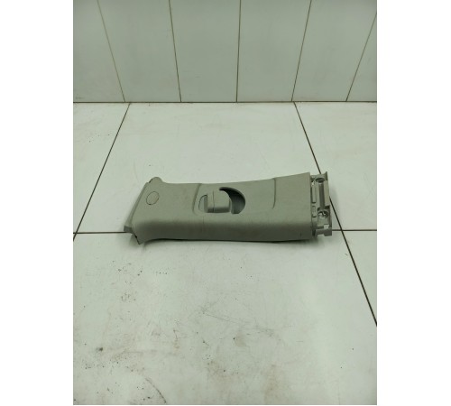 Обшивка центральной стойки левая верхняя