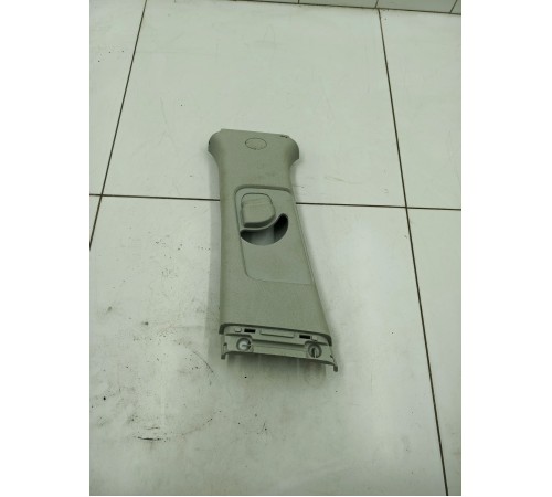 Обшивка центральной стойки левая верхняя