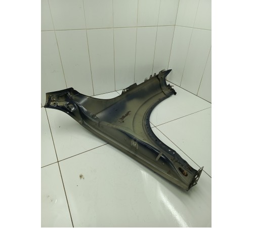 Крыло переднее левое