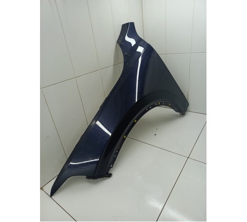 Крыло переднее левое