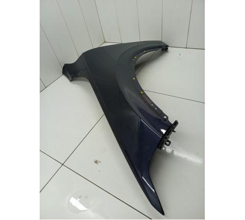 Крыло переднее левое