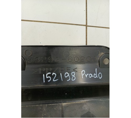 Накладка замка капота