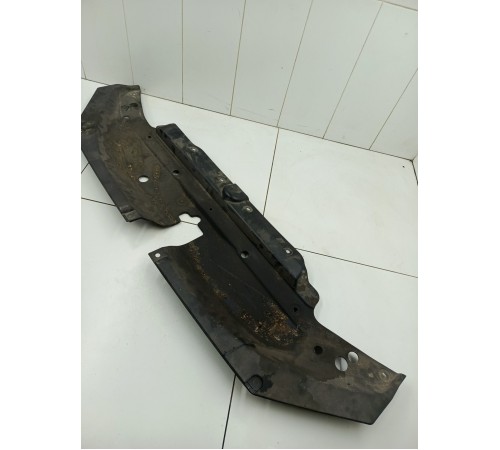 Накладка замка капота