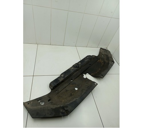 Накладка замка капота