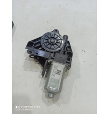 Моторчик стеклоподъемника (передний правый)