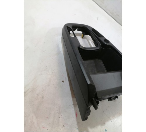 Накладка центральной консоли верхняя