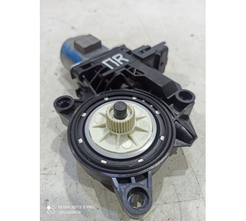 Моторчик стеклоподъемника (передний правый)