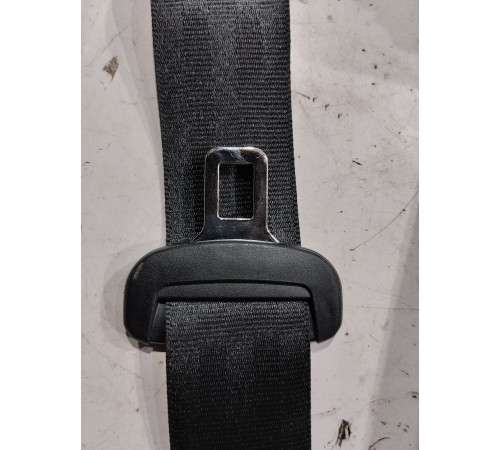 Ремень безопасности (задний правый)