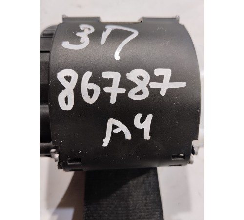 Ремень безопасности (задний правый)