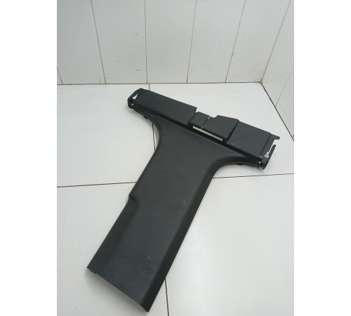 Обшивка центральной стойки (левая)