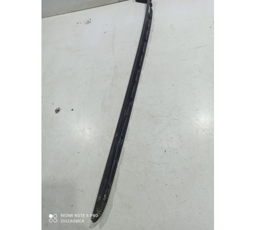 Молдинг лобового стекла(левый)