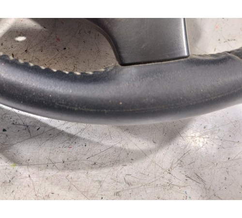 Рулевое колесо (руль) с многофунциональными кнопками