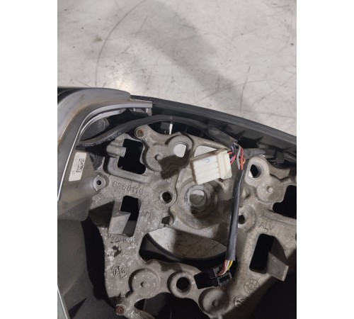 Рулевое колесо (руль) с многофунциональными кнопками