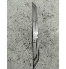 Накладка порога передняя левая