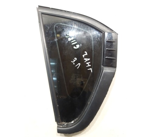 Стекло кузовное заднее левое