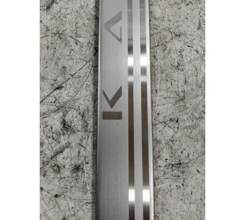 Накладка порога передняя левая