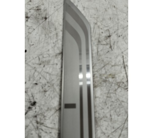 Накладка порога передняя левая