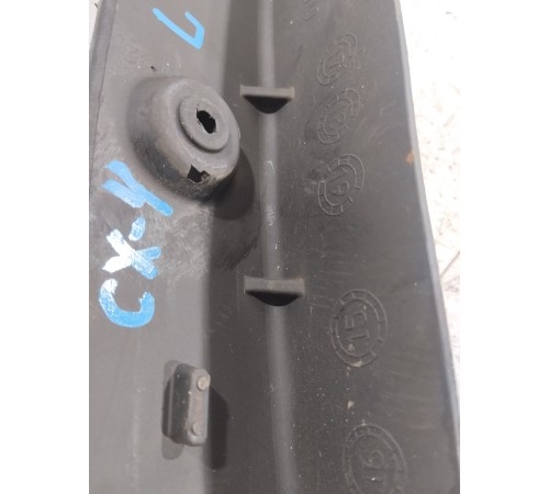 Пыльник крыла левый