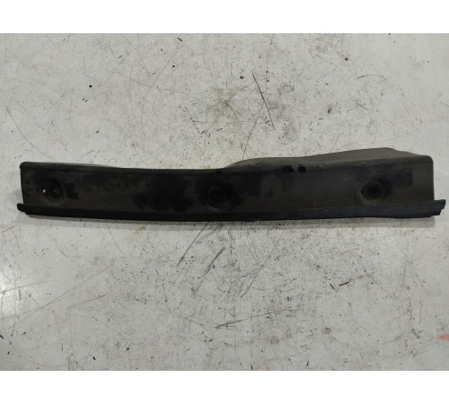 Пыльник крыла левый