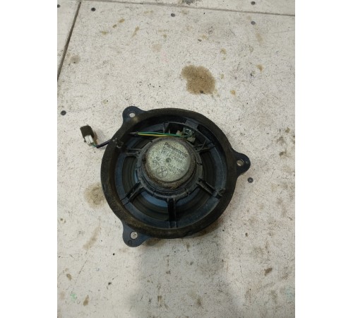 Динамик двери задний правый