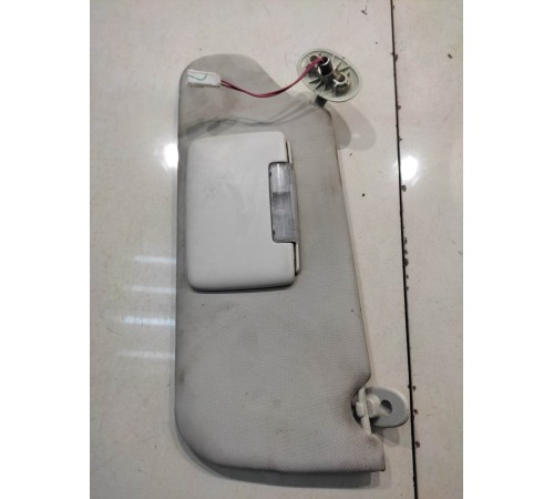 Солнцезащитный козырек(левый)