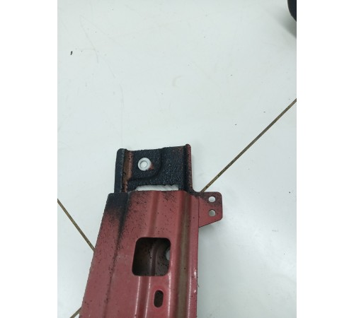 Усилитель заднего бампера