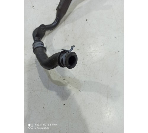 Патрубок вентиляции картерных газов