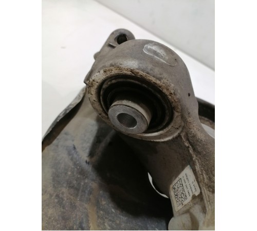 Кулак подвески задний правый, цапфа