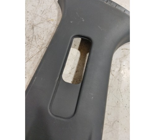 Обшивка стойки левая верхняя