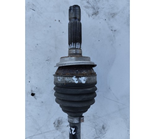 Привод (полуось) (задний правый)