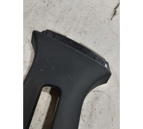 Обшивка стойки левая верхняя