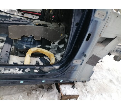 Порог со стойкой правый