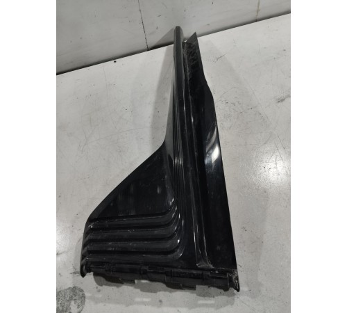 Накладка переднего бампера правая