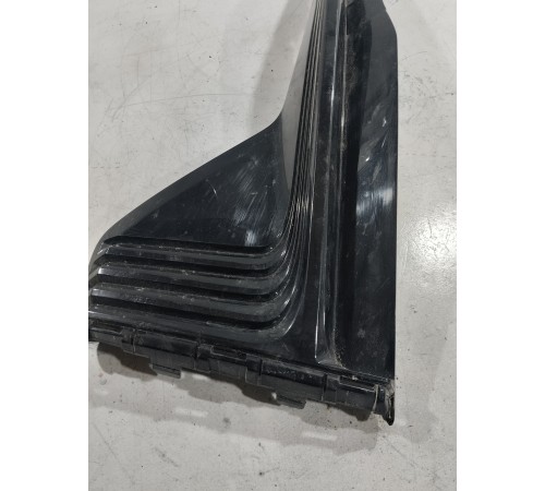 Накладка переднего бампера правая