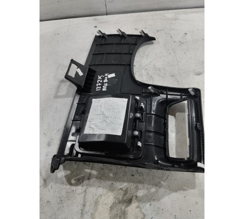 Накладка торпедо левая нижняя