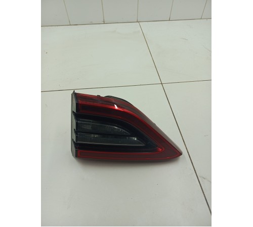 Фонарь задний правый внутренний
