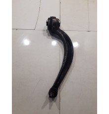 Рычаг подвески(передний левый) Рычаг подвески(передний левый)