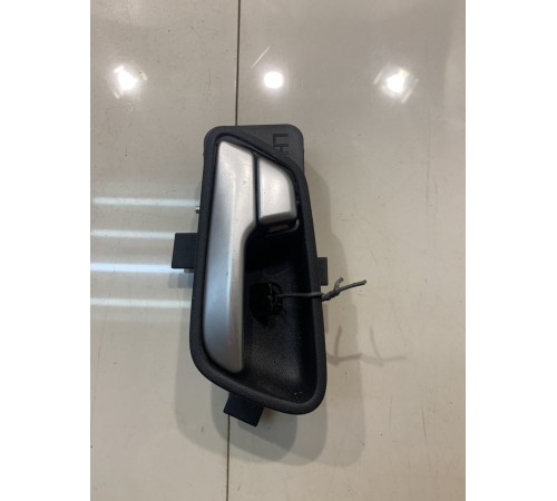 Ручка двери (задняя, левая, внутренняя)