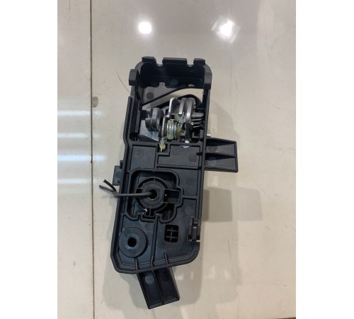 Ручка двери (задняя, левая, внутренняя)