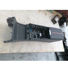 Подлокотник с бардачком